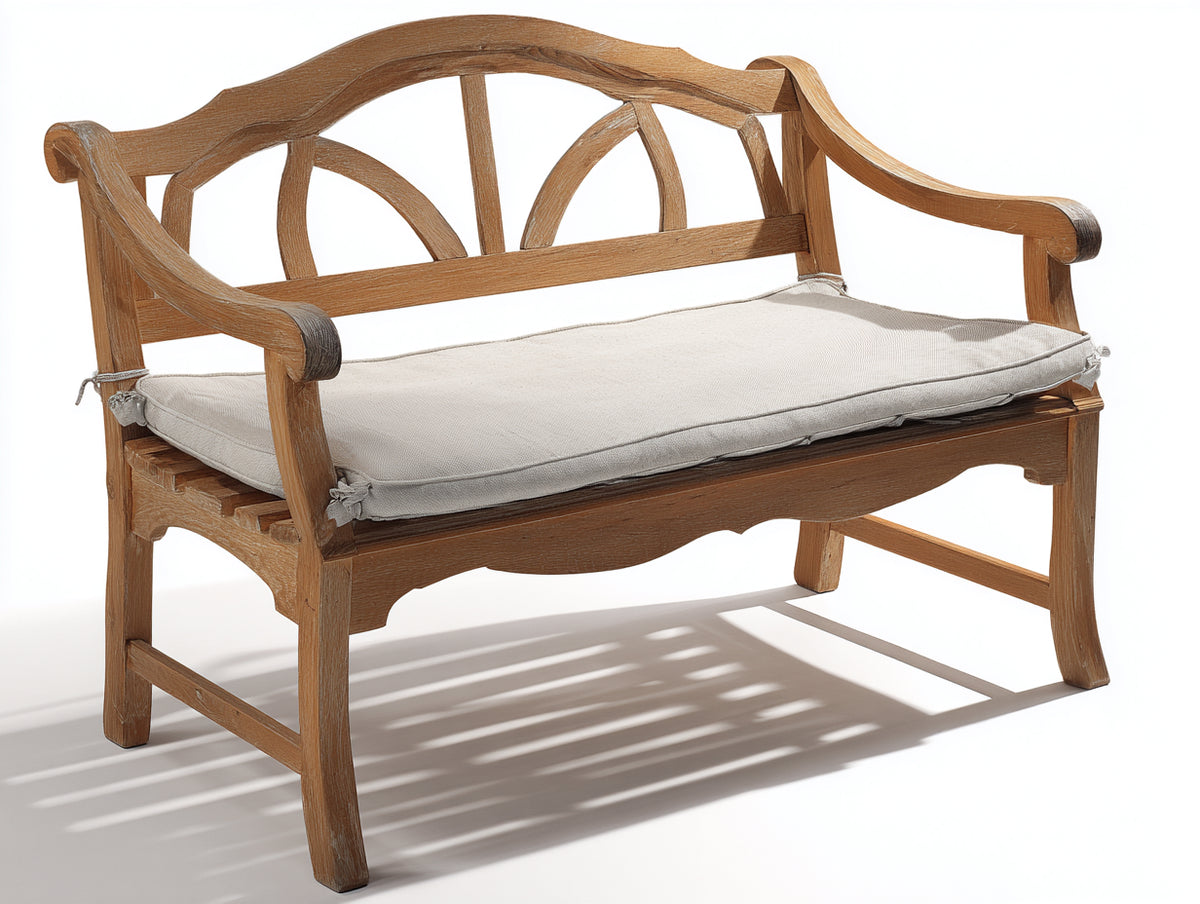 Gartenbank aus Massivholz 135x60x90 cm - Naturbraun und Beige - Geschwungene Rückenlehne im klassischen Design