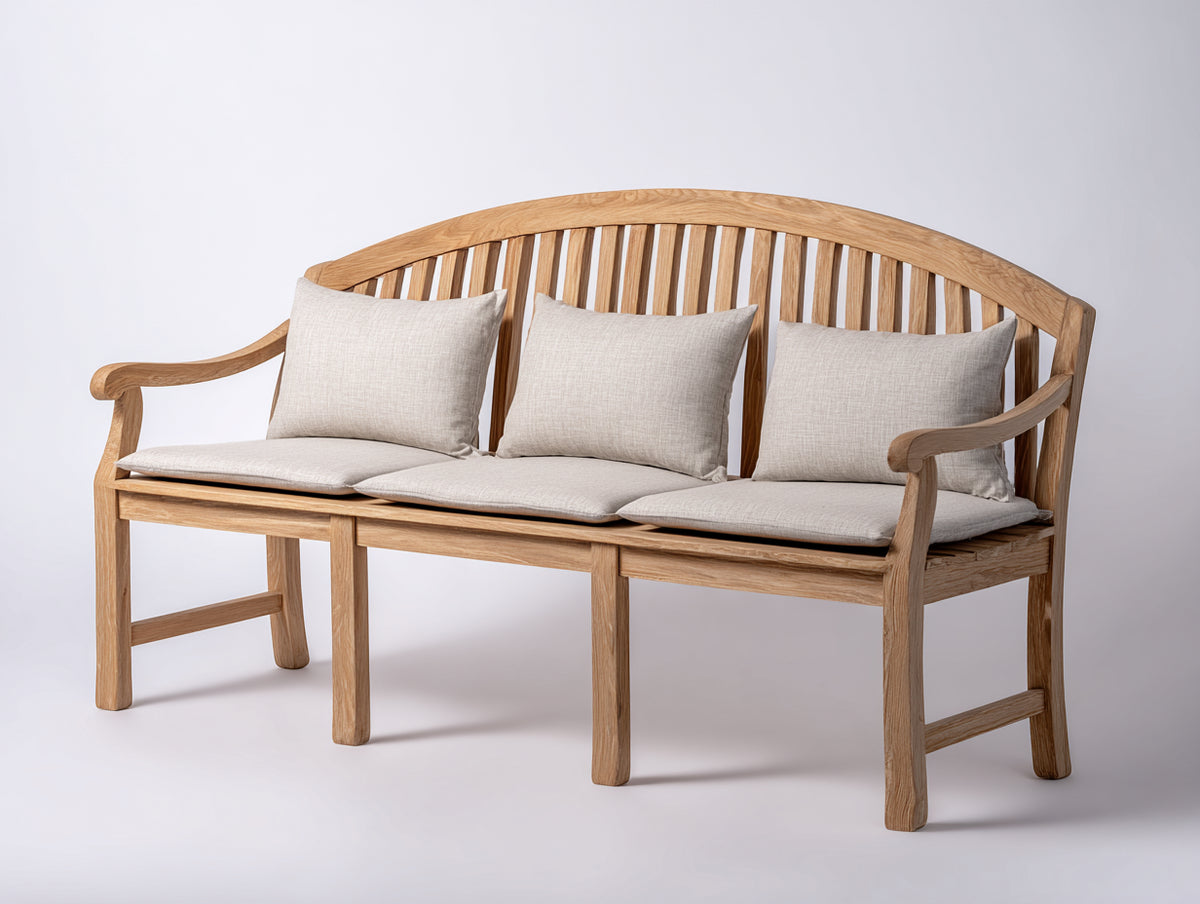 Gartenbank aus Massivholz 180x65x92 cm - Naturholz und Beige - Bogenförmige Rückenlehne im klassischen Design